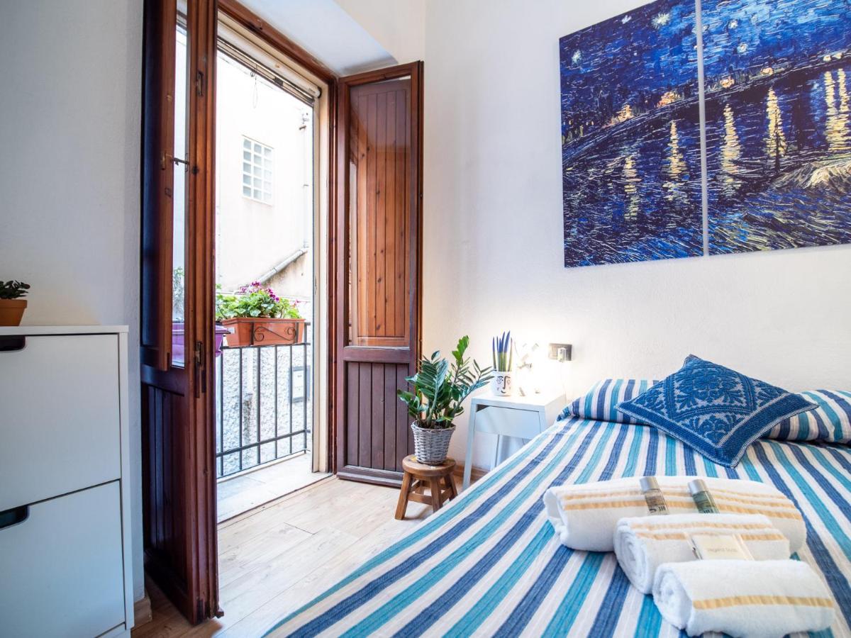 Little Diamond - City Centre Apartment Cagliari Bagian luar foto